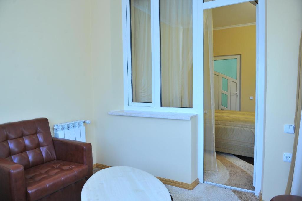 Andinna Hotel Chernivtsi Εξωτερικό φωτογραφία